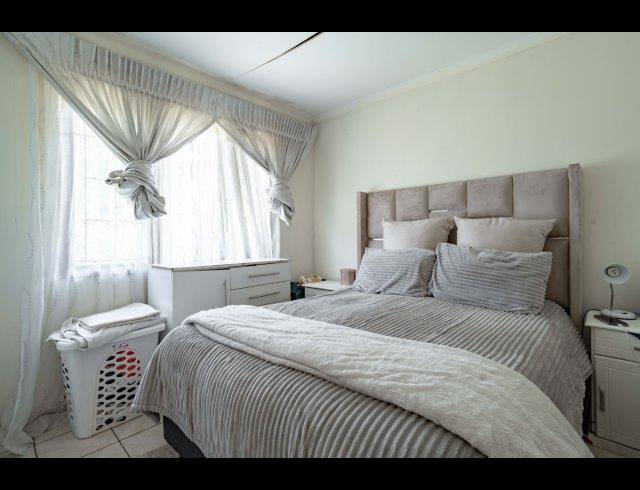 3 BEDROOM HOUSE FOR SALE IN BELLAIR